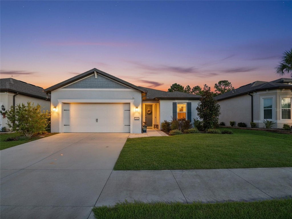Photo of 8741 SW 61st Loop, Ocala, FL 34481 (MLS # OM732085)