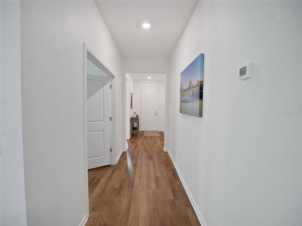 Photo of 8741 SW 61st Loop, Ocala, FL 34481 (MLS # OM732085)