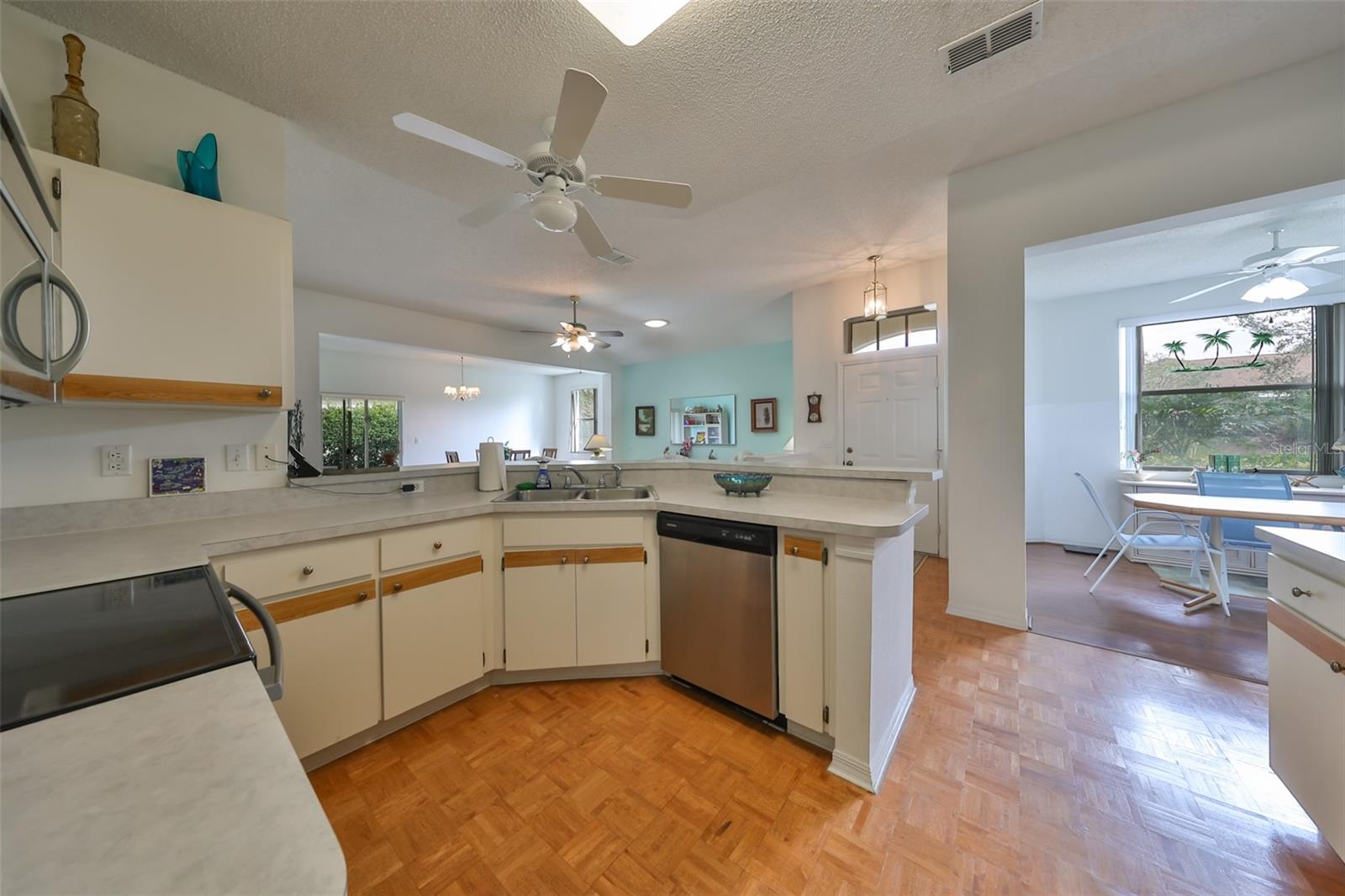 2620 NEWCOMB COURT