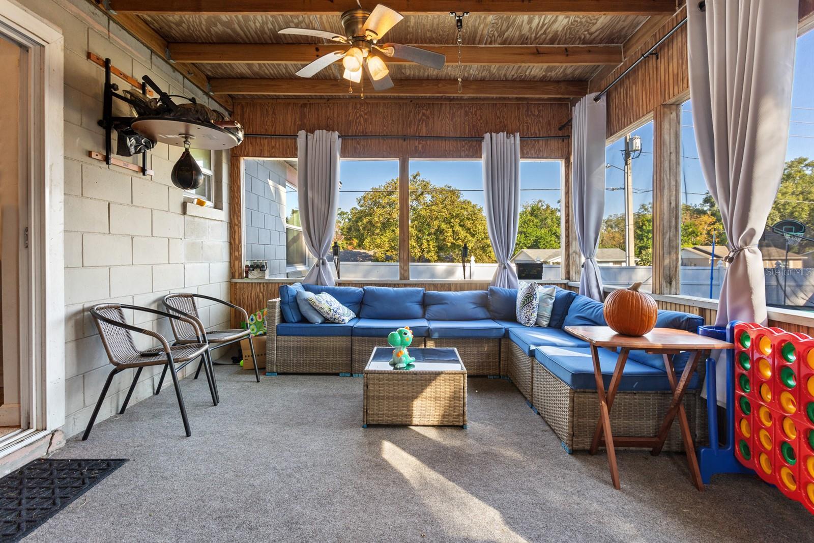 JESSICA MANOR - Residential