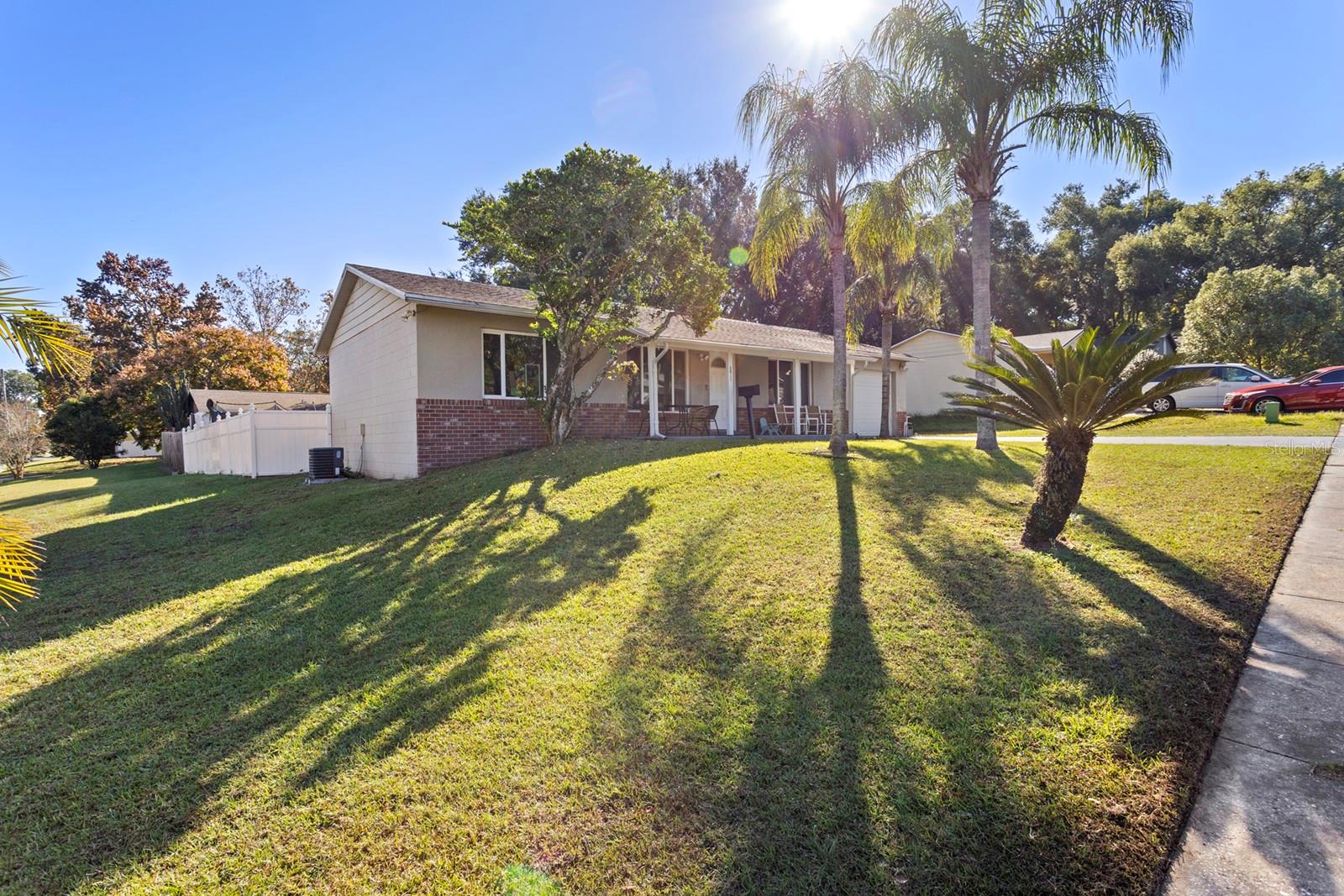 JESSICA MANOR - Residential