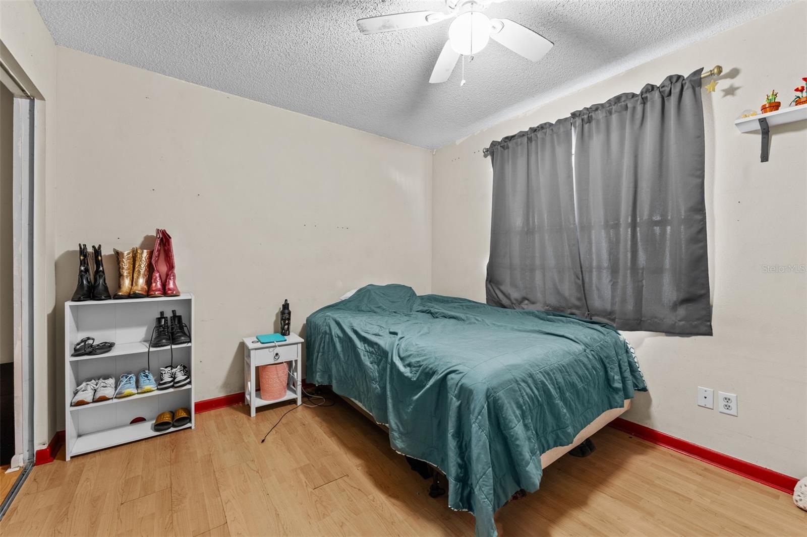 LOGAN GATE VILLAGE PH IV UN 1 - Residential