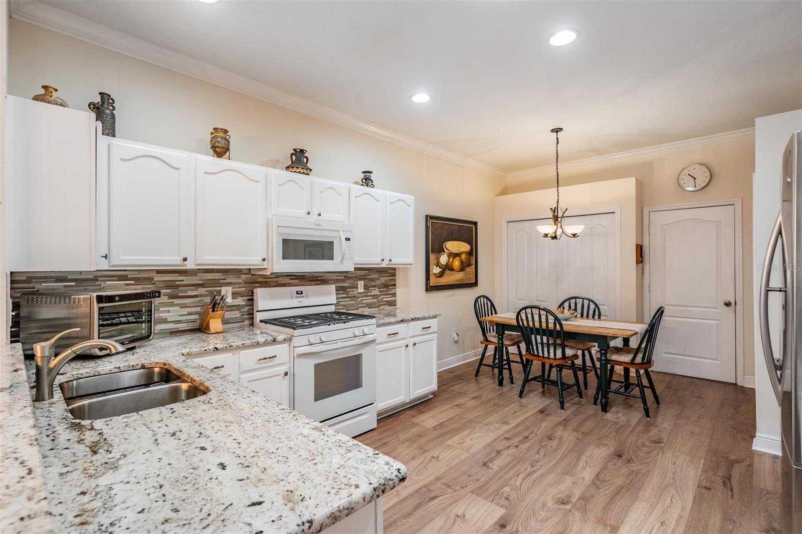 3550 SIMONTON COURT