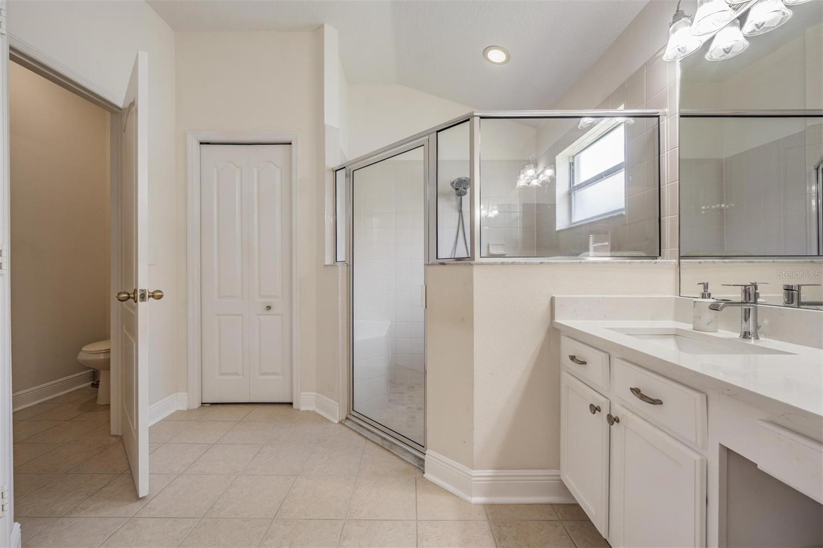 OAKSTEAD - Residential