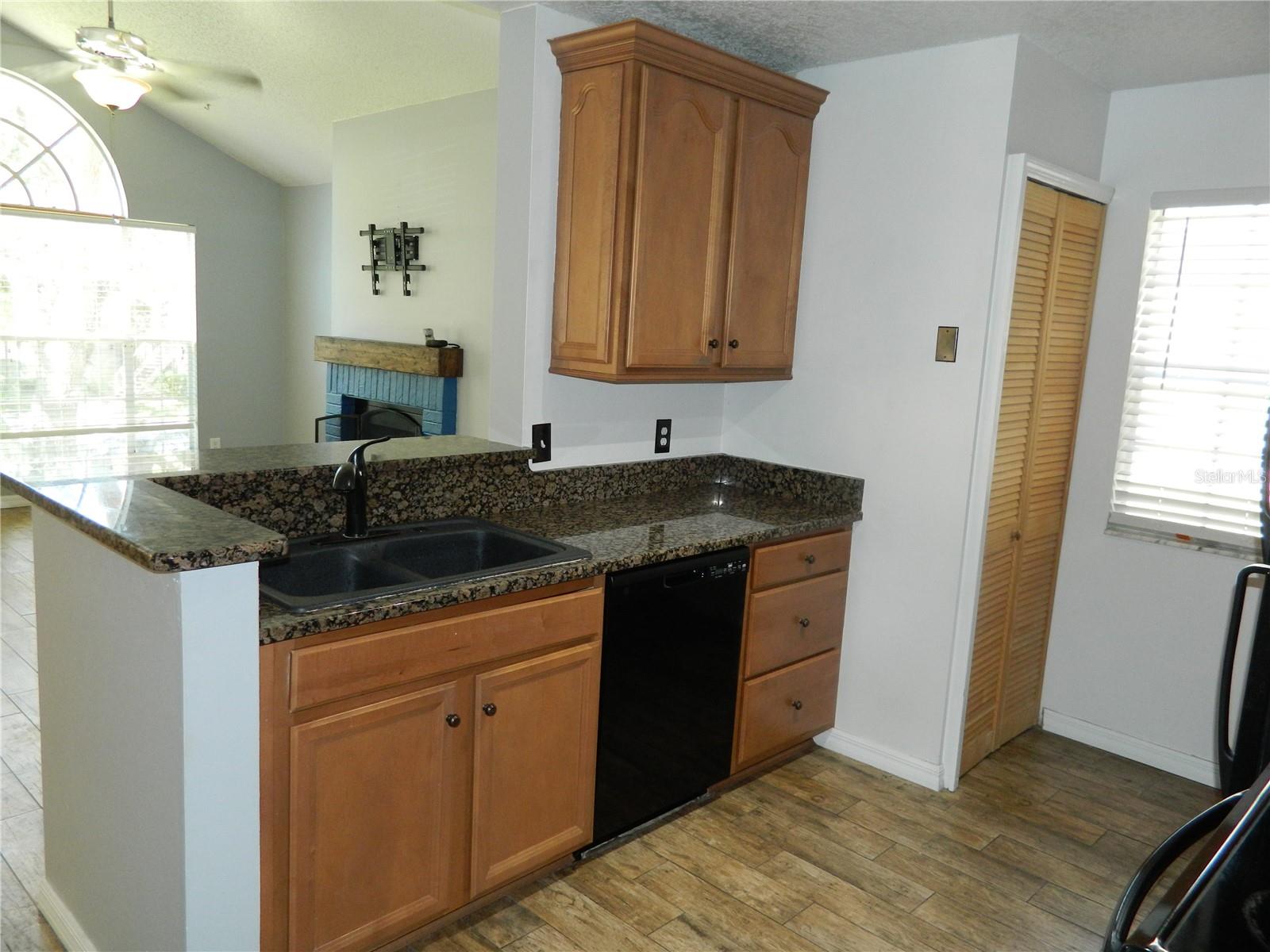 HIDDEN VILLAGE CONDO - Residential Lease