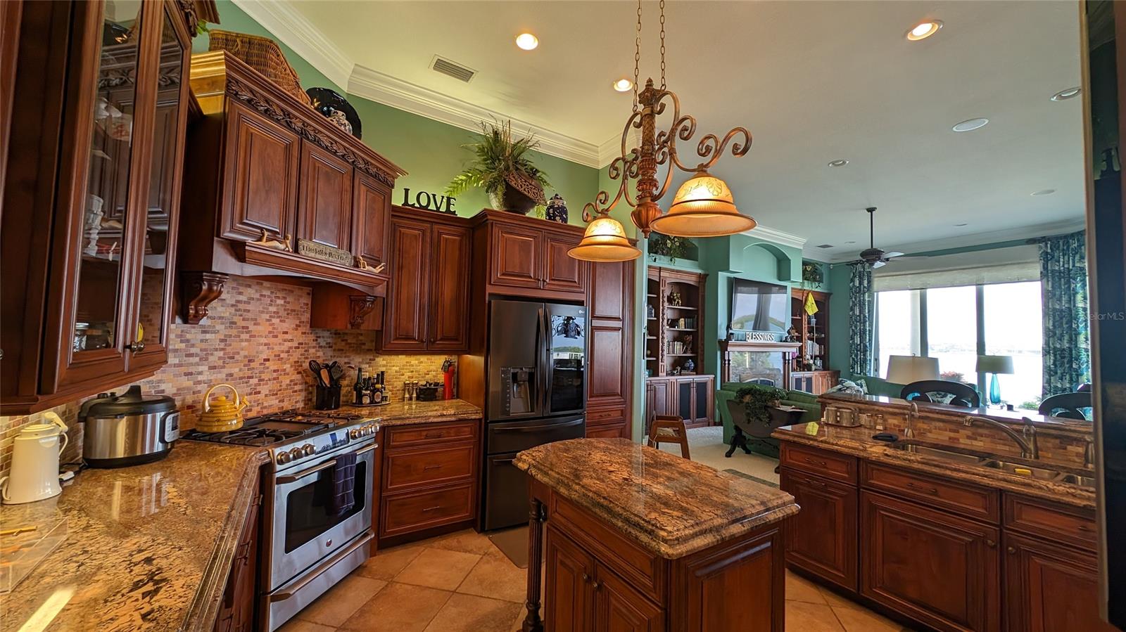 CONDICT WALKER GRANT - Residential