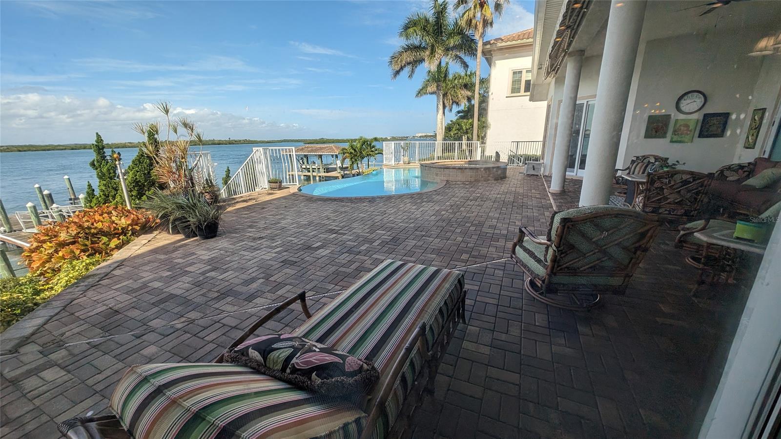 CONDICT WALKER GRANT - Residential