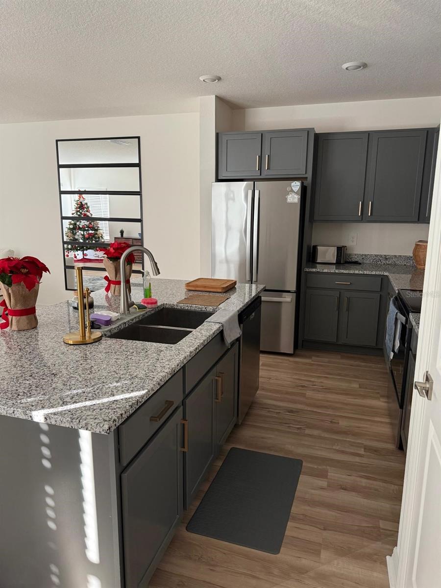 BELLAVIVA PH 4 - Residential Lease