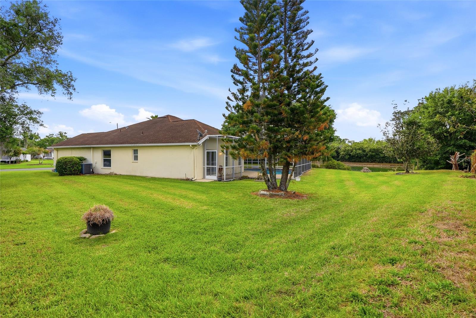 WALDEN LAKE 33 03 - Residential