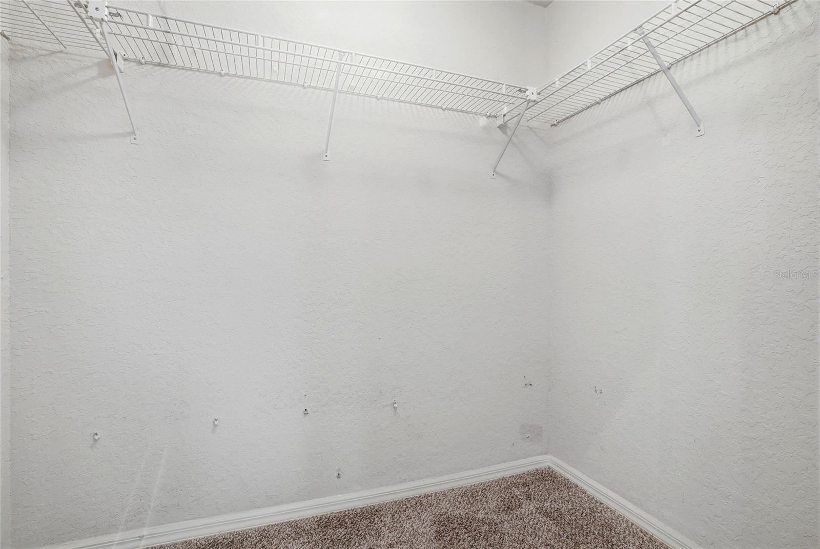 WALDEN LAKE 33 03 - Residential