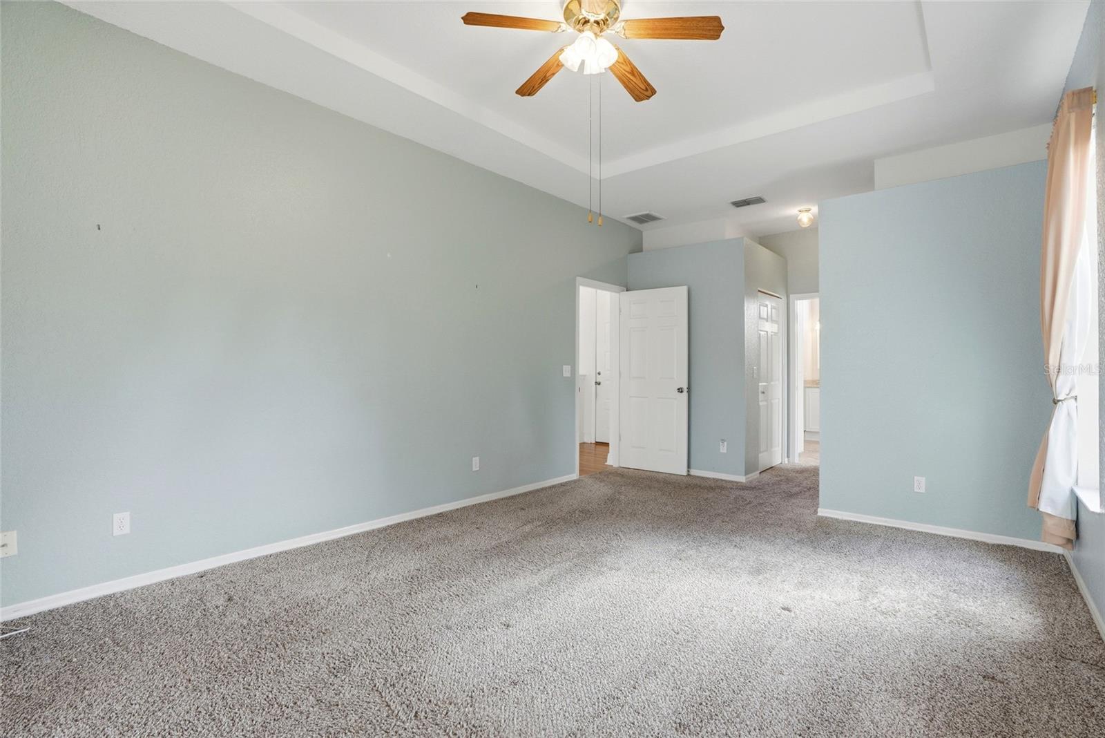 WALDEN LAKE 33 03 - Residential