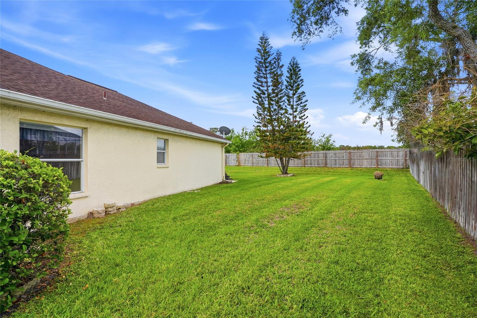 WALDEN LAKE 33 03 - Residential