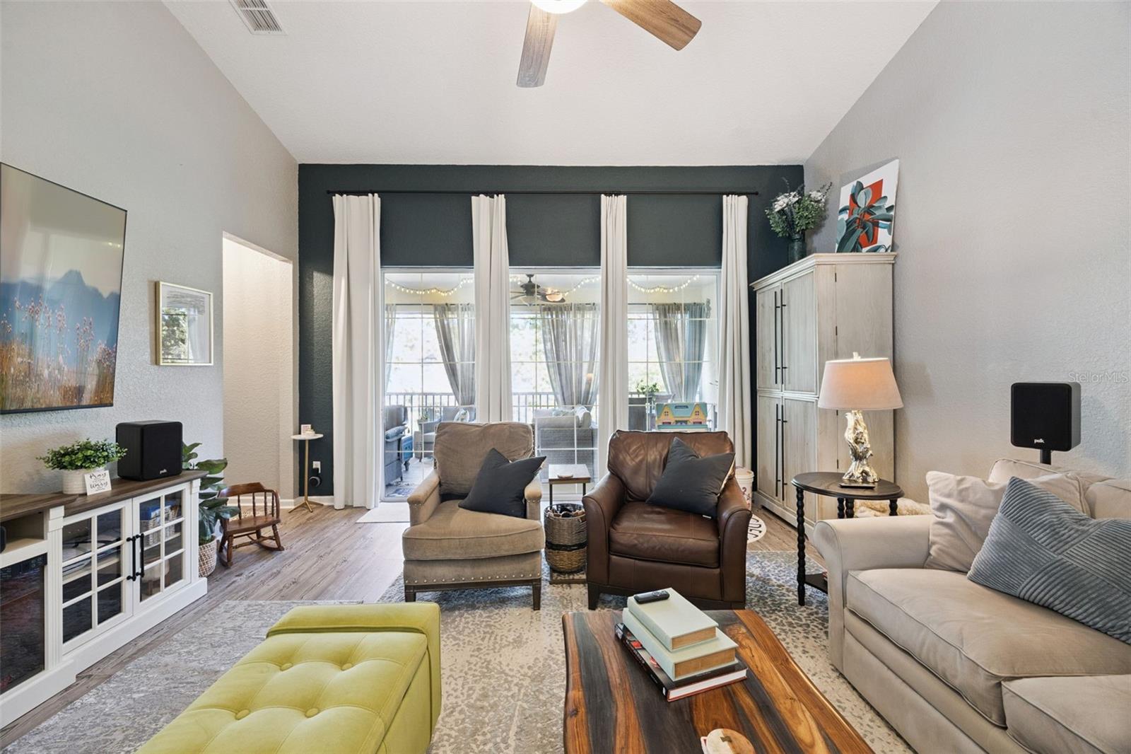 CARRIAGE HOMES AT DUNWOODY COMMONS A CONDO - Residential