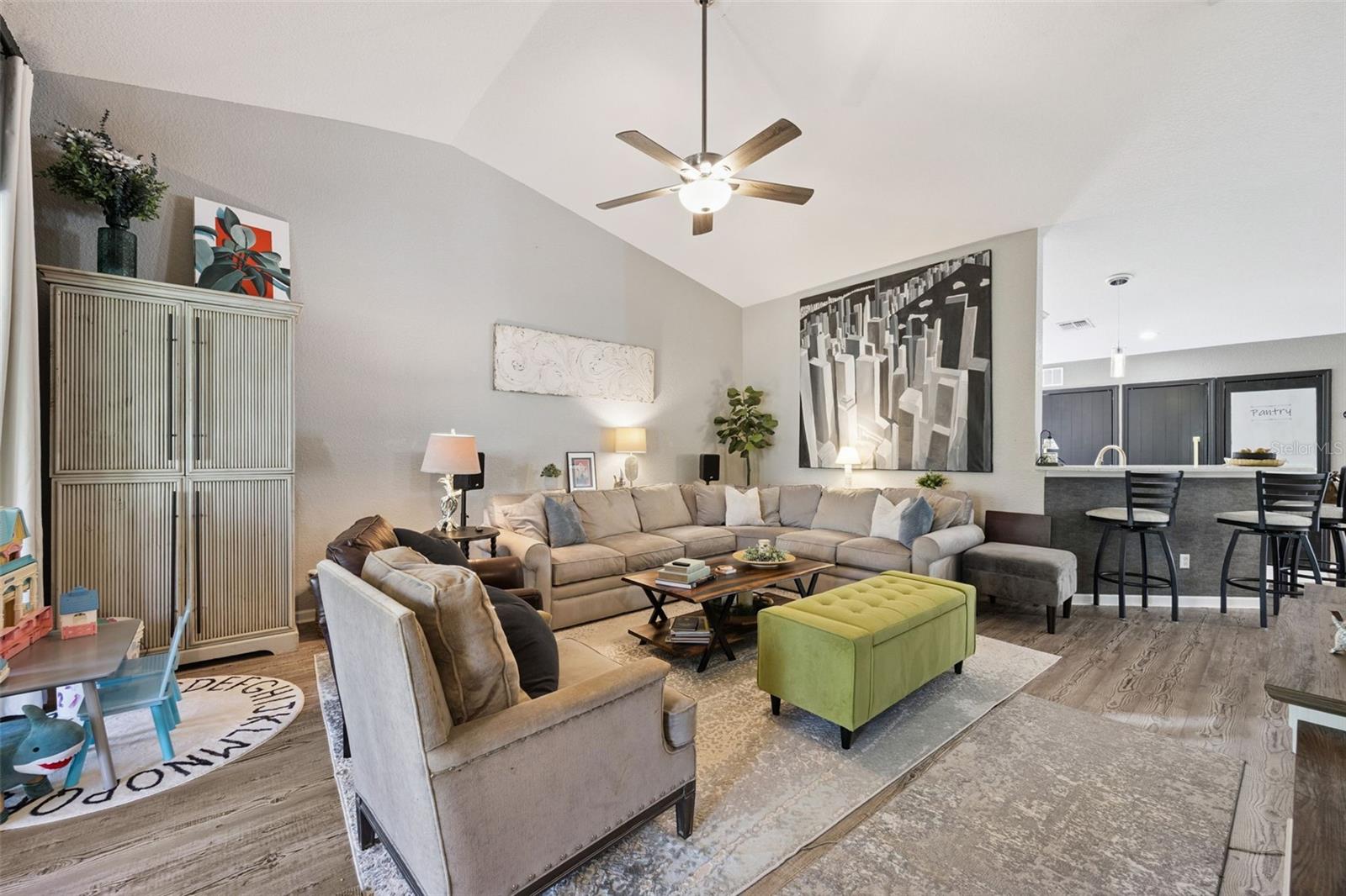 CARRIAGE HOMES AT DUNWOODY COMMONS A CONDO - Residential