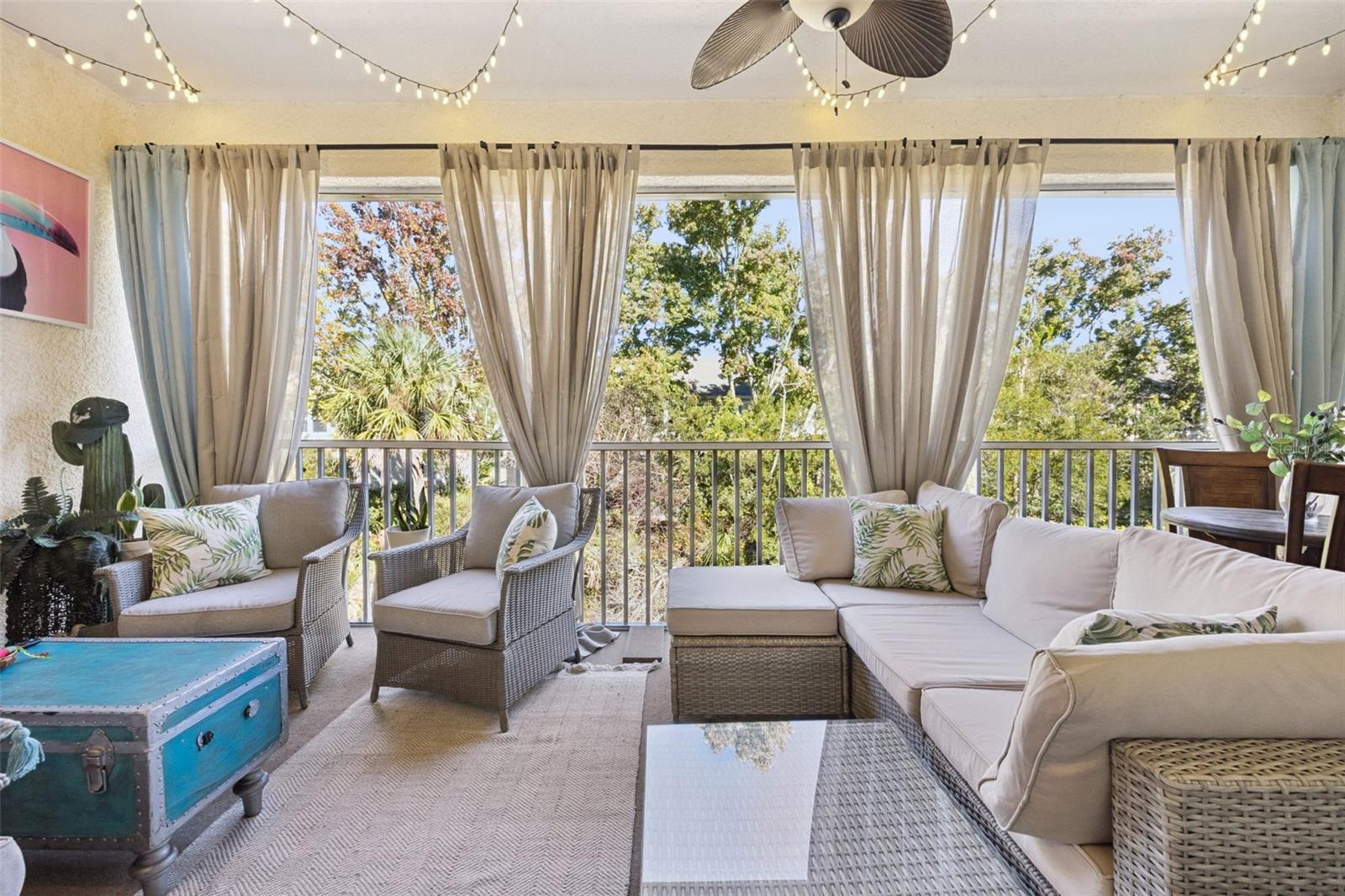 CARRIAGE HOMES AT DUNWOODY COMMONS A CONDO - Residential