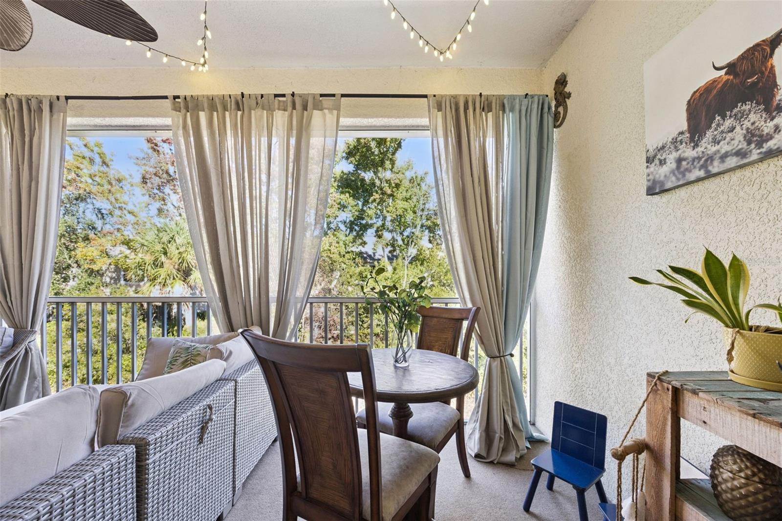 CARRIAGE HOMES AT DUNWOODY COMMONS A CONDO - Residential