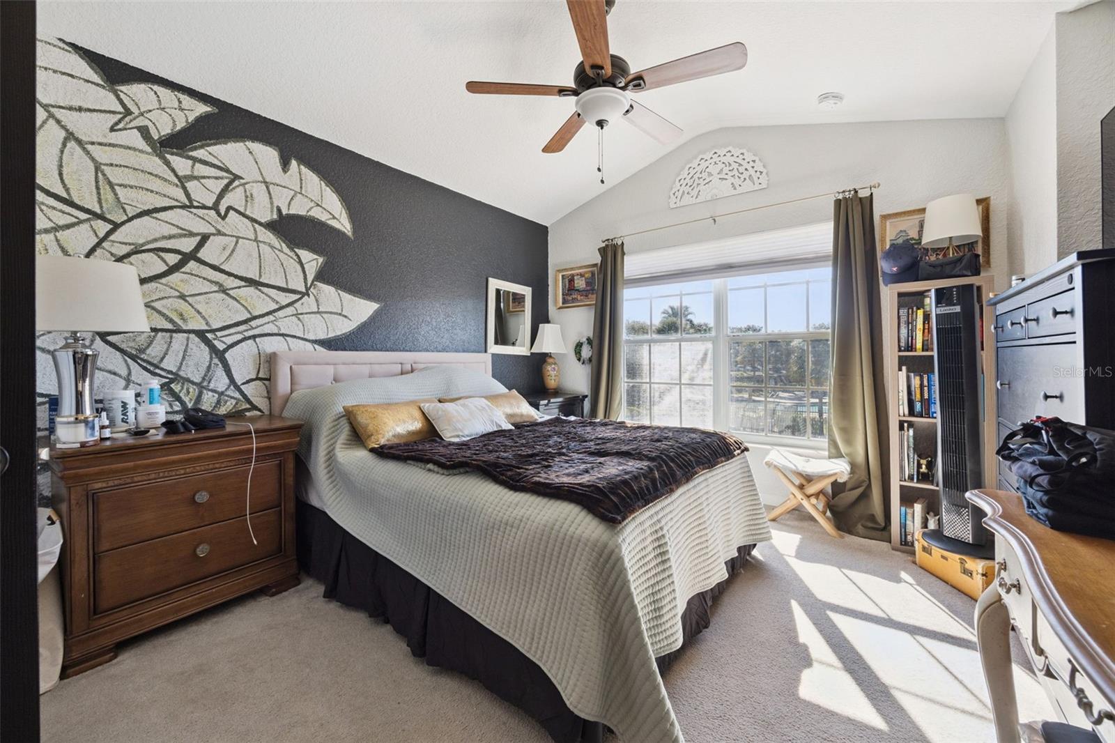 CARRIAGE HOMES AT DUNWOODY COMMONS A CONDO - Residential