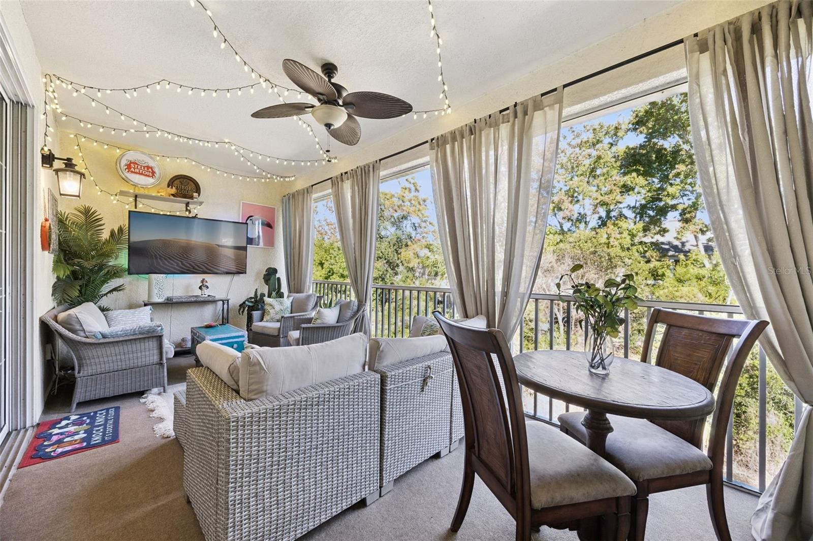 CARRIAGE HOMES AT DUNWOODY COMMONS A CONDO - Residential