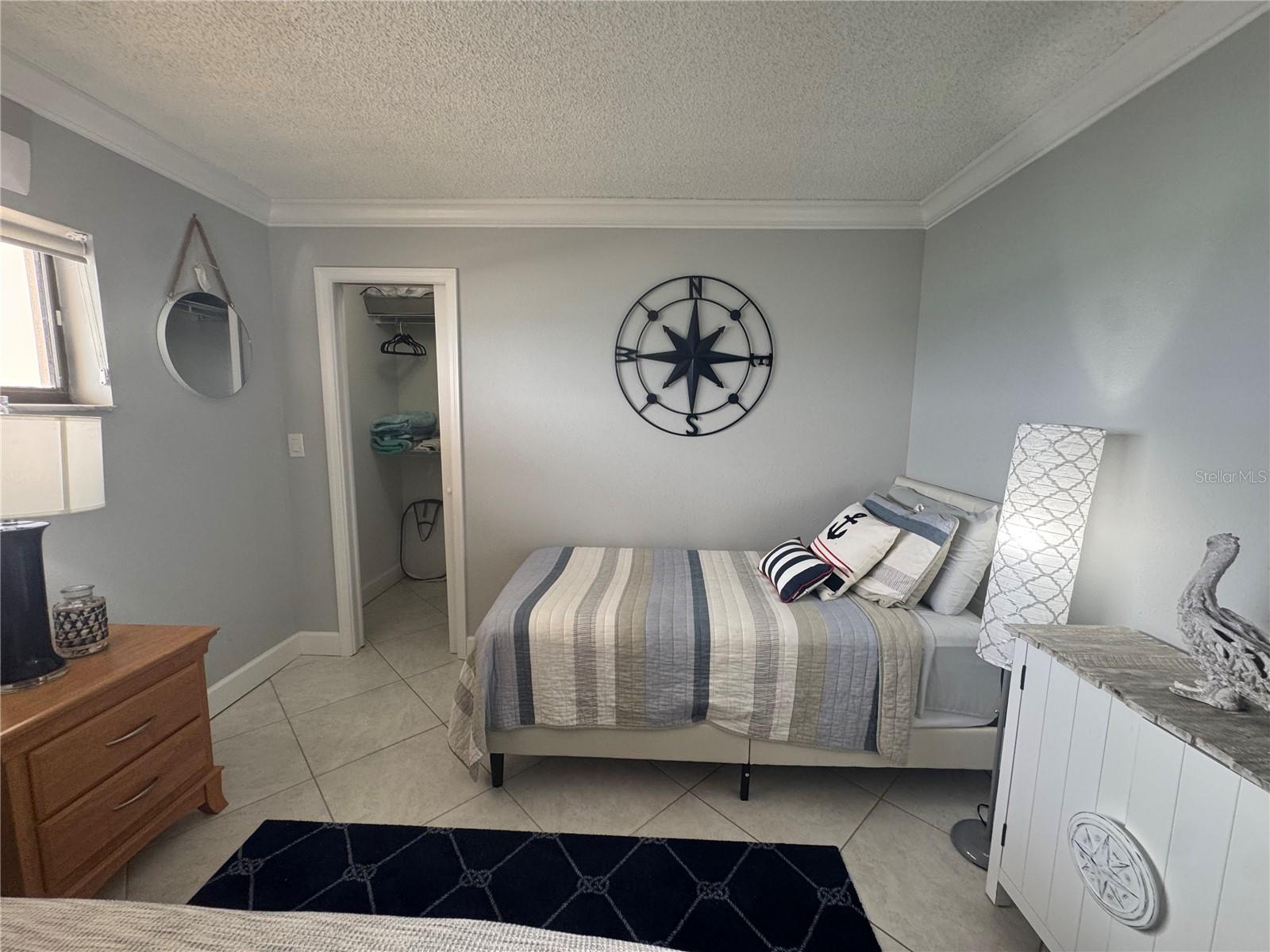 HARBOUR LIGHT TOWERS CONDO - Residential