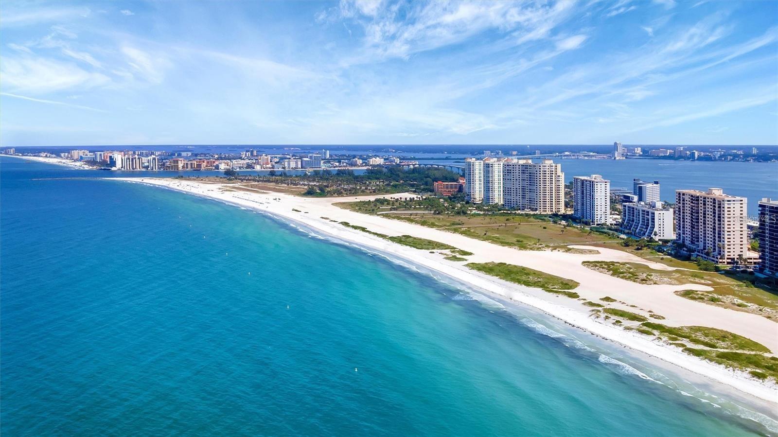 HARBOUR LIGHT TOWERS CONDO - Residential