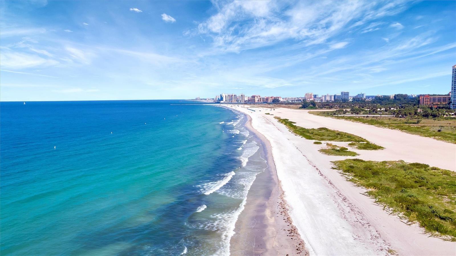 HARBOUR LIGHT TOWERS CONDO - Residential