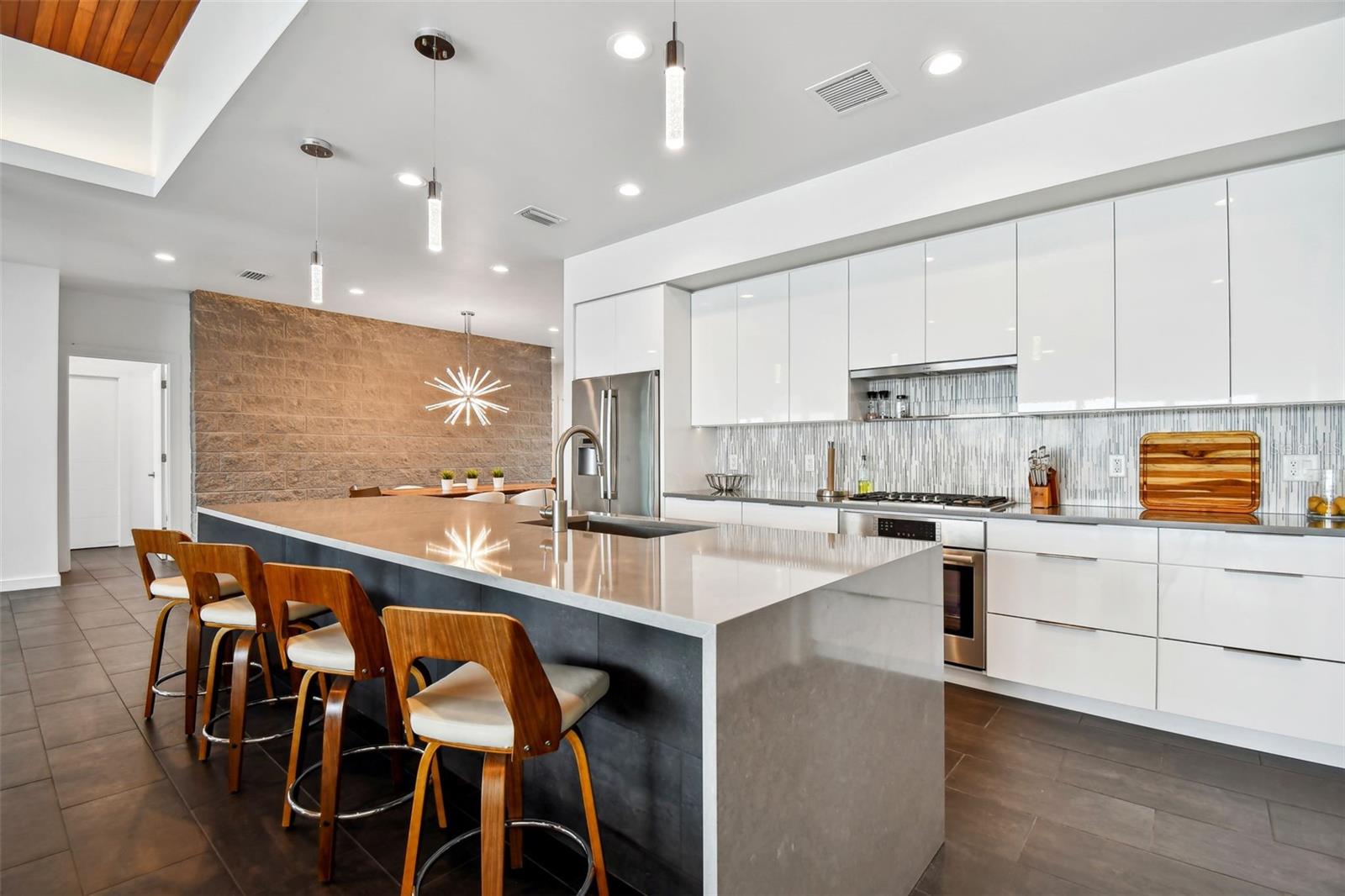 BAY POINT ESTATES 3RD ADD - Residential