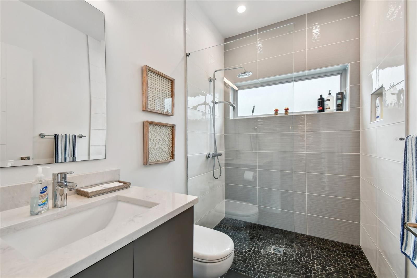 BAY POINT ESTATES 3RD ADD - Residential