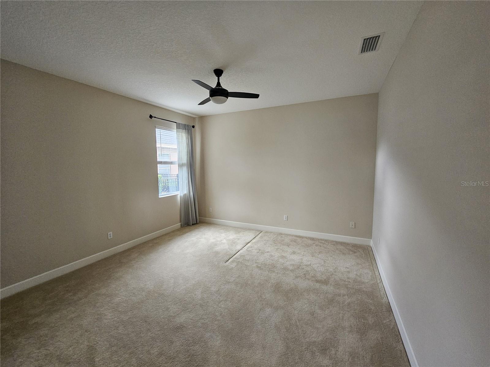 IVY LAKE ESTATES - Residential Lease