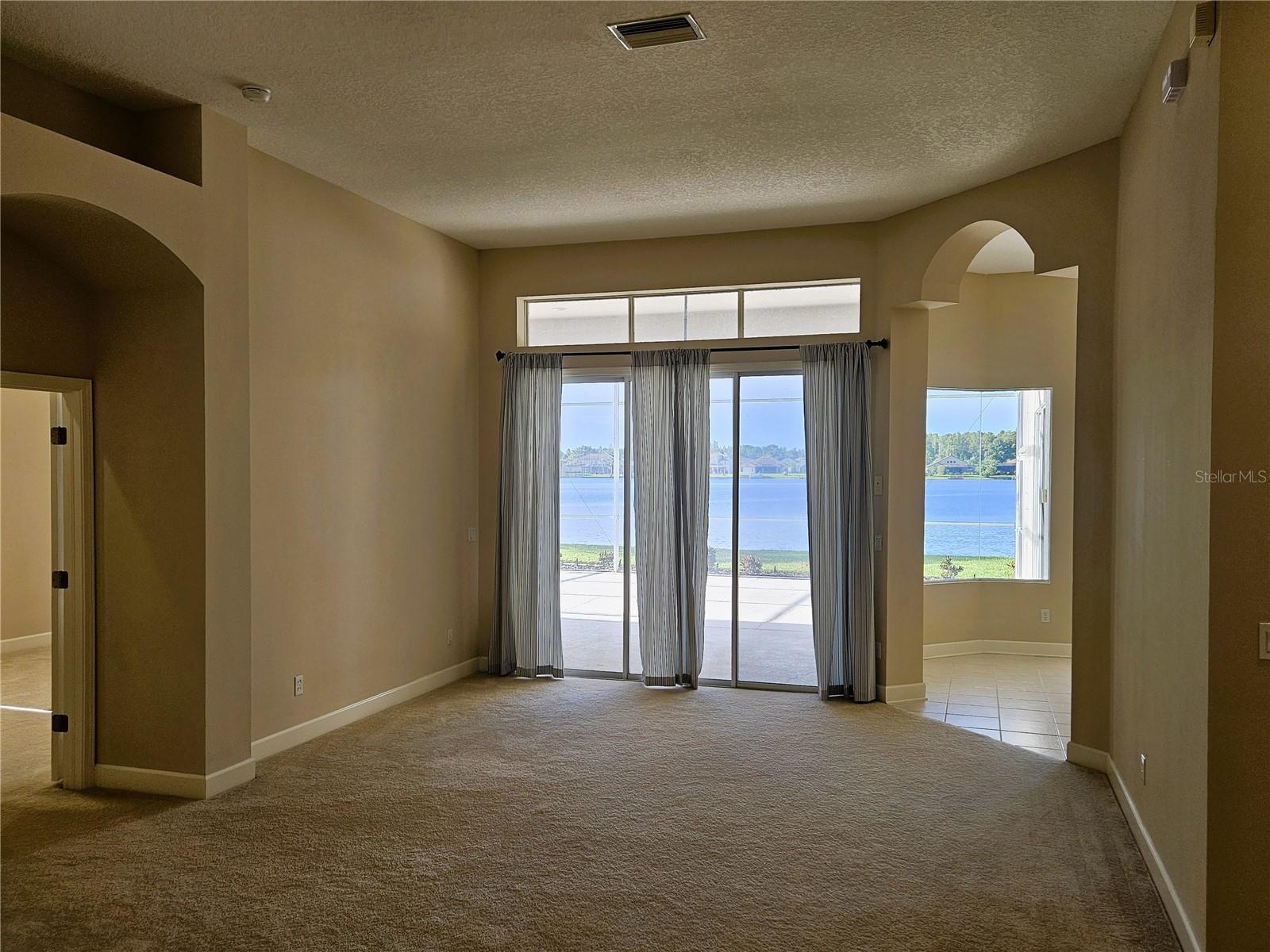 IVY LAKE ESTATES - Residential Lease