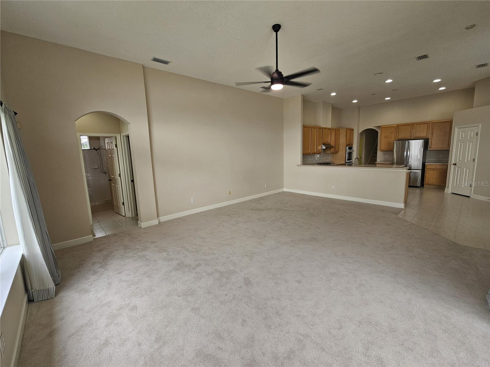 IVY LAKE ESTATES - Residential Lease