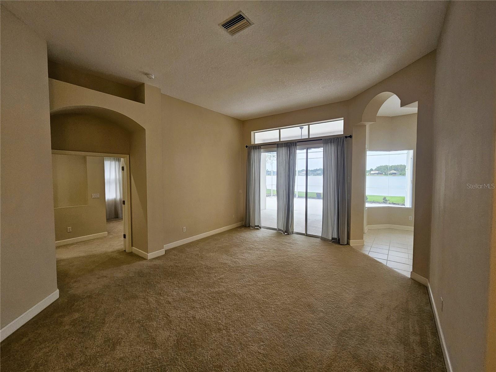 IVY LAKE ESTATES - Residential Lease