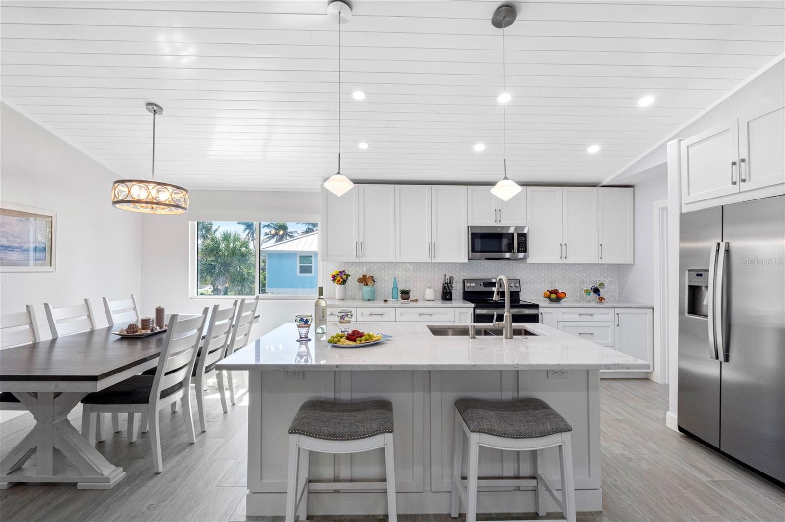 PALM ISLAND ESTATES - Residential