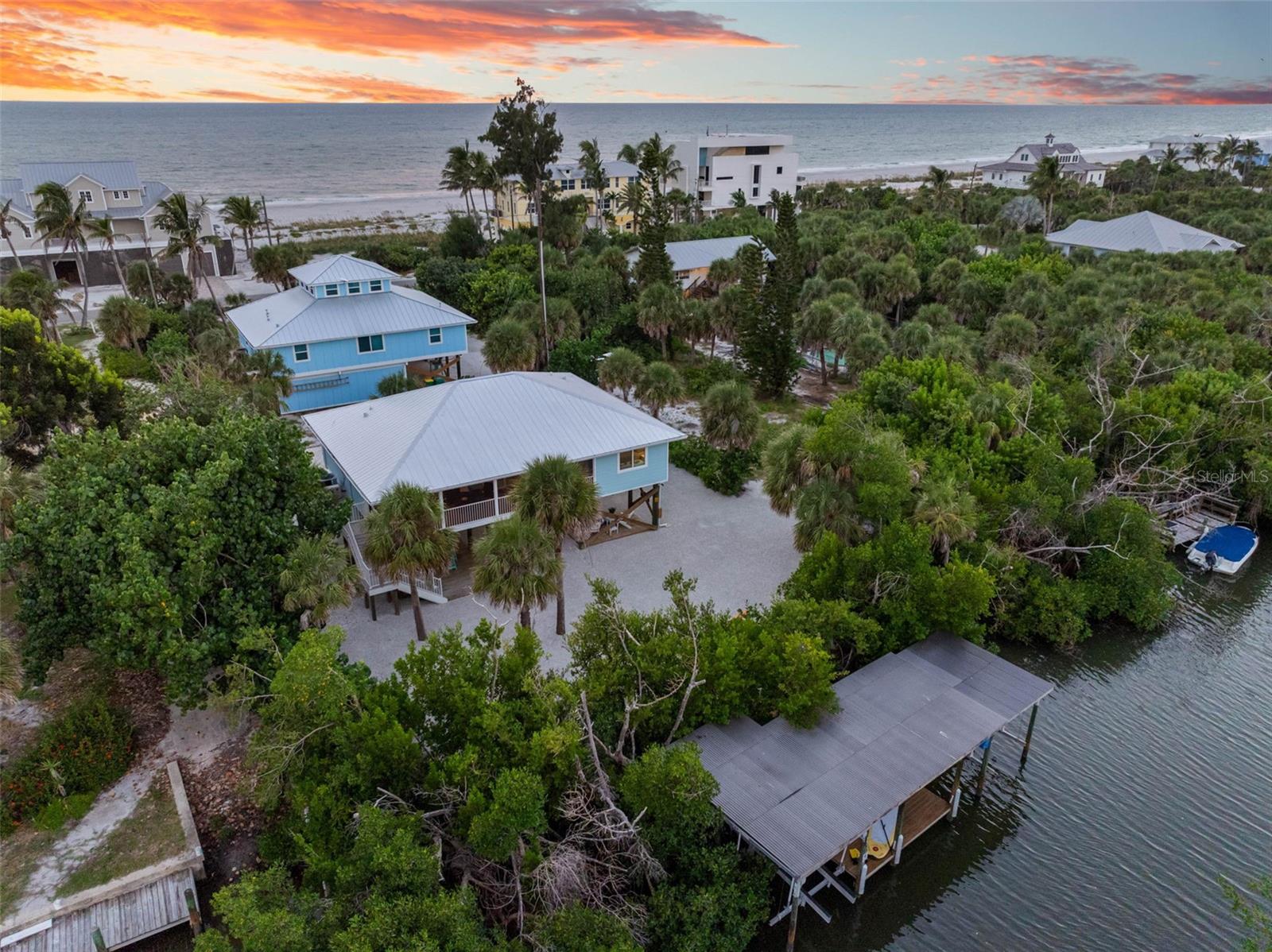 PALM ISLAND ESTATES - Residential