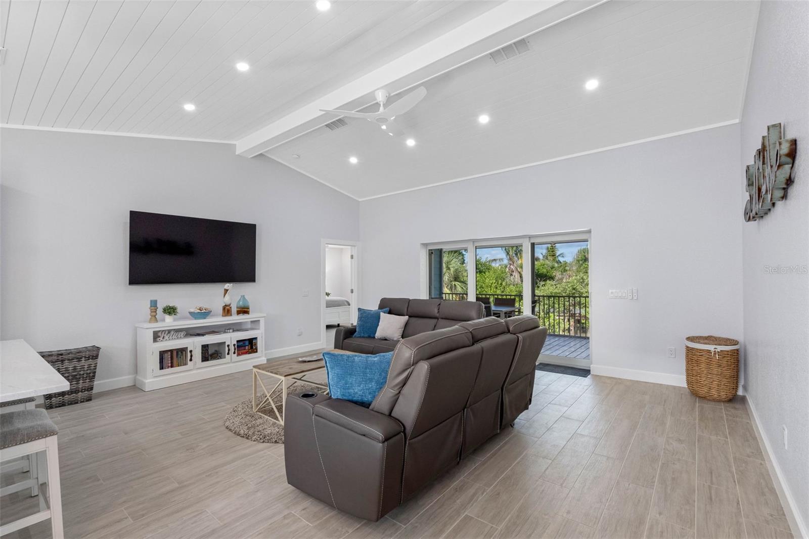 PALM ISLAND ESTATES - Residential