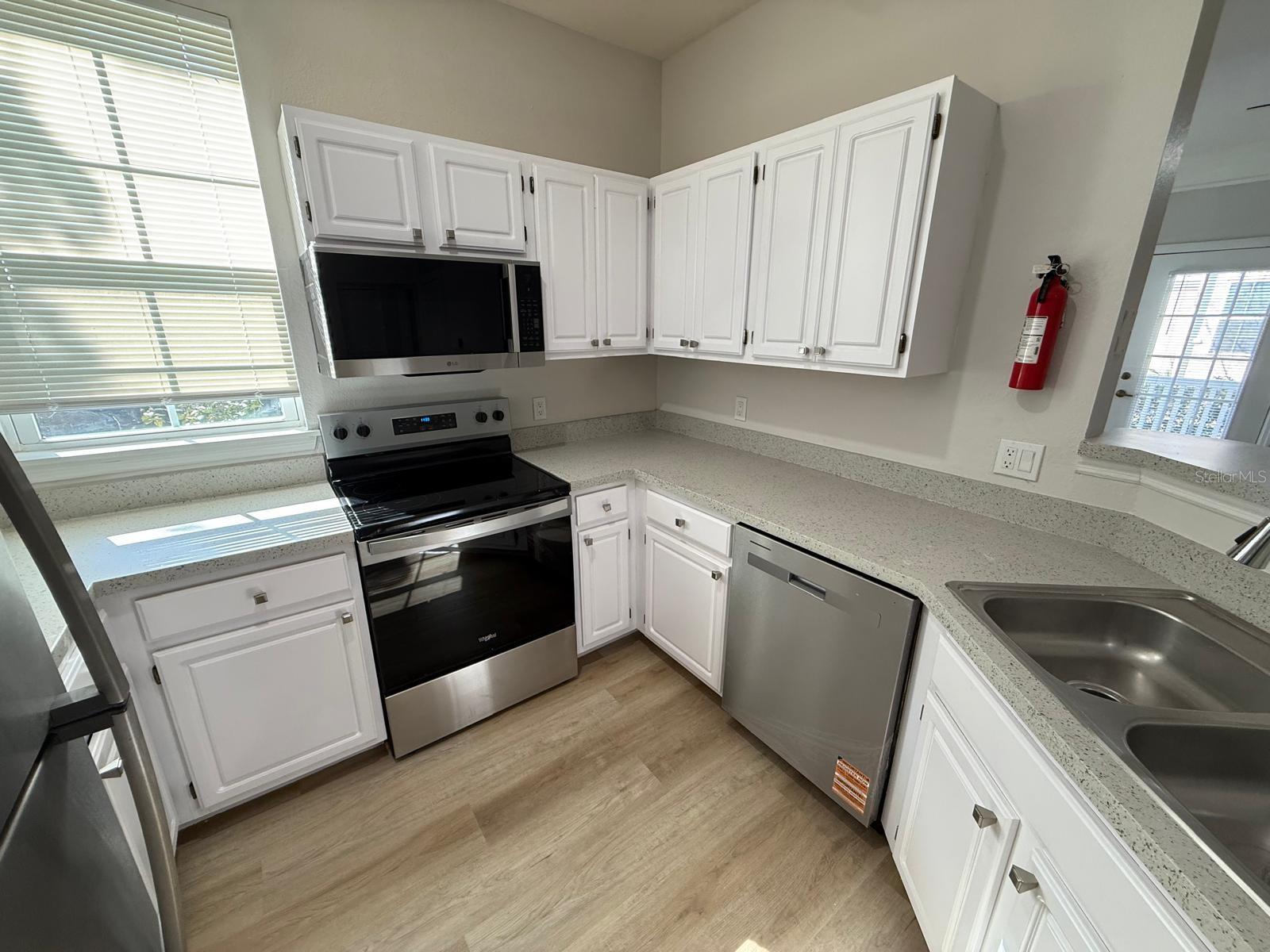 HAMPTONS/METROWEST - Residential Lease