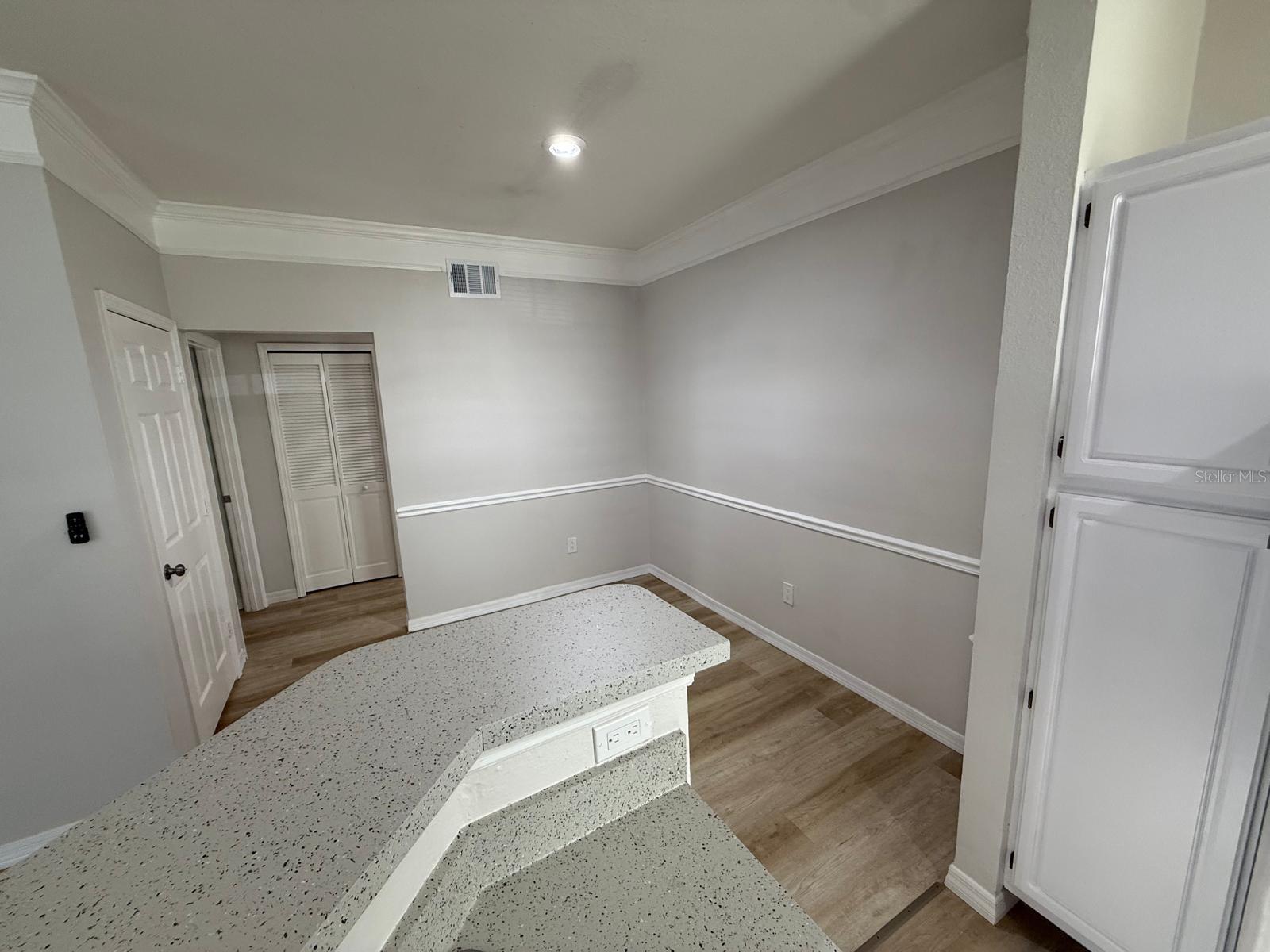 HAMPTONS/METROWEST - Residential Lease