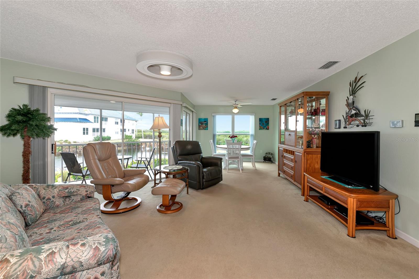 829 AUDUBON DRIVE 829