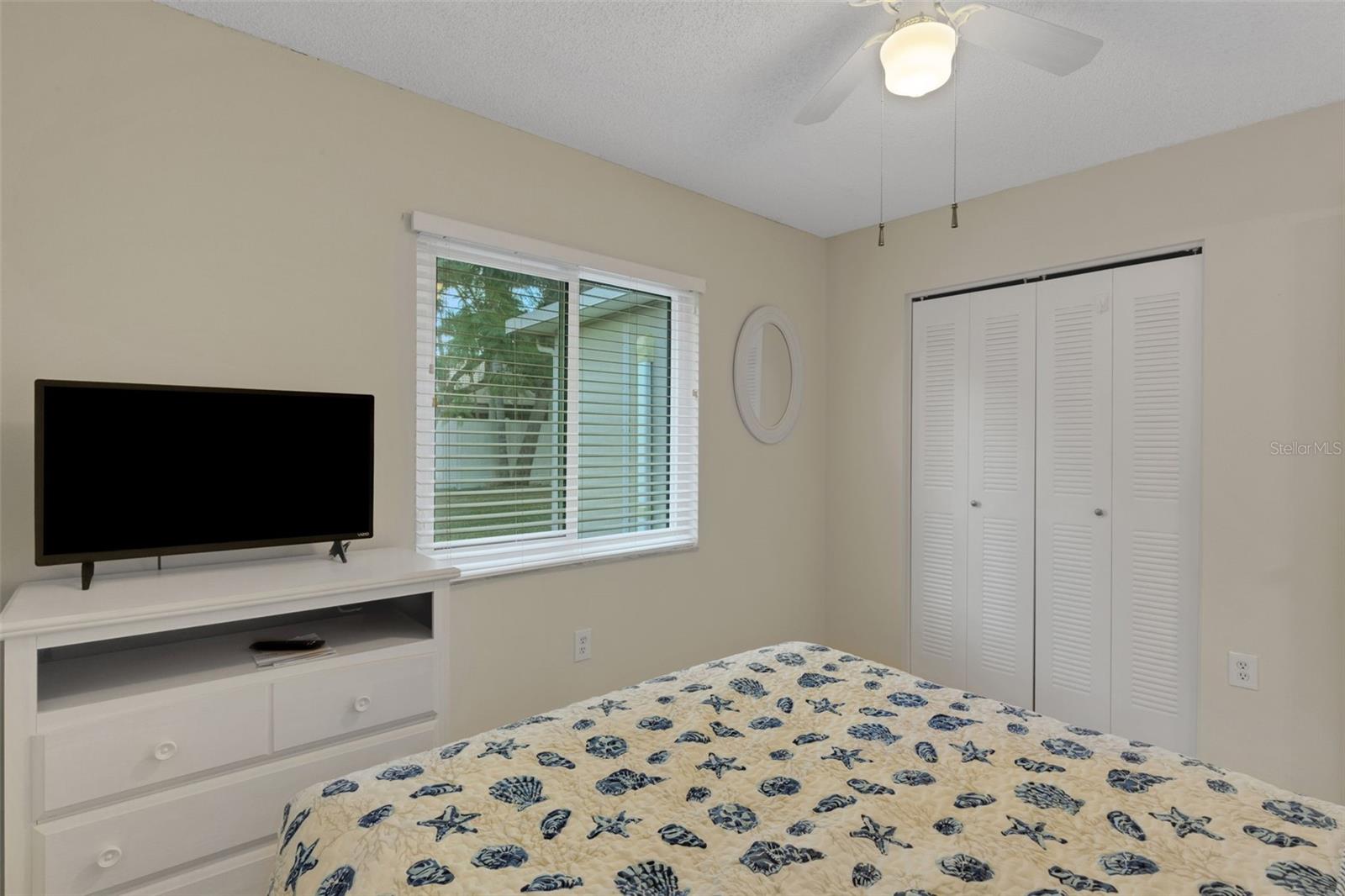 LAKE SARASOTA - Residential