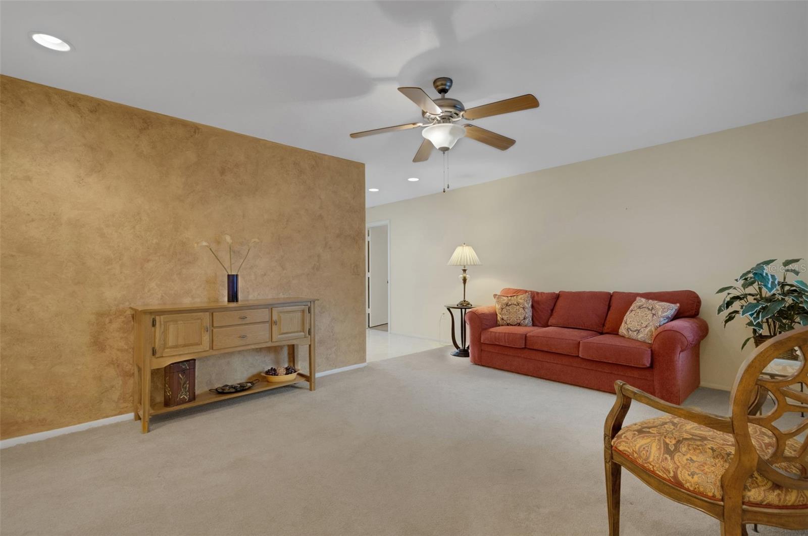 LAKE SARASOTA - Residential