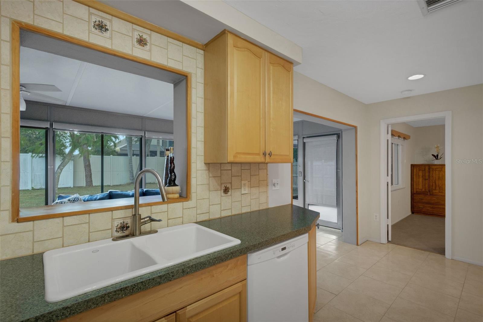 LAKE SARASOTA - Residential