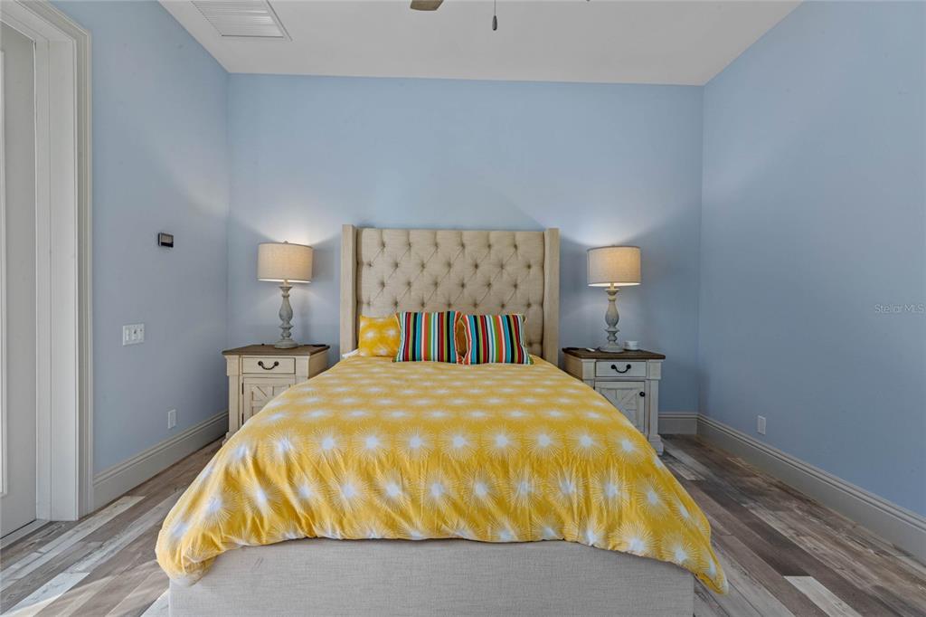 SEMINOLE WOODS 5 AC DEV - Residential