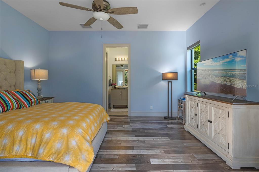 SEMINOLE WOODS 5 AC DEV - Residential