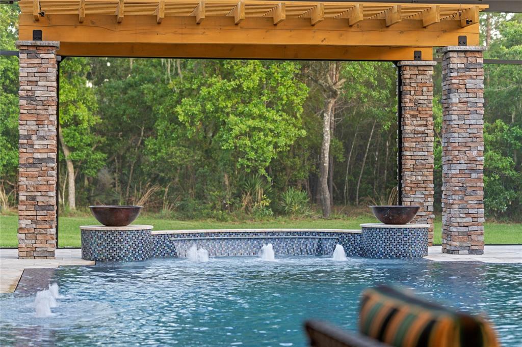 SEMINOLE WOODS 5 AC DEV - Residential