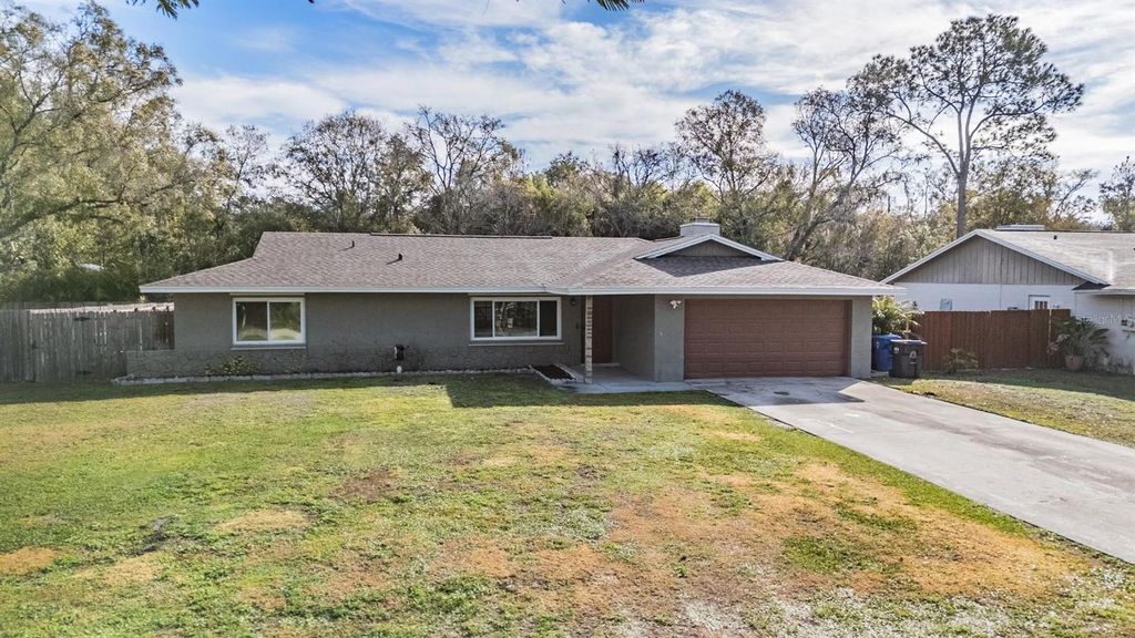 Photo of 18631 San Rio Circle, Lutz, FL 33549 (MLS # TB8464579)
