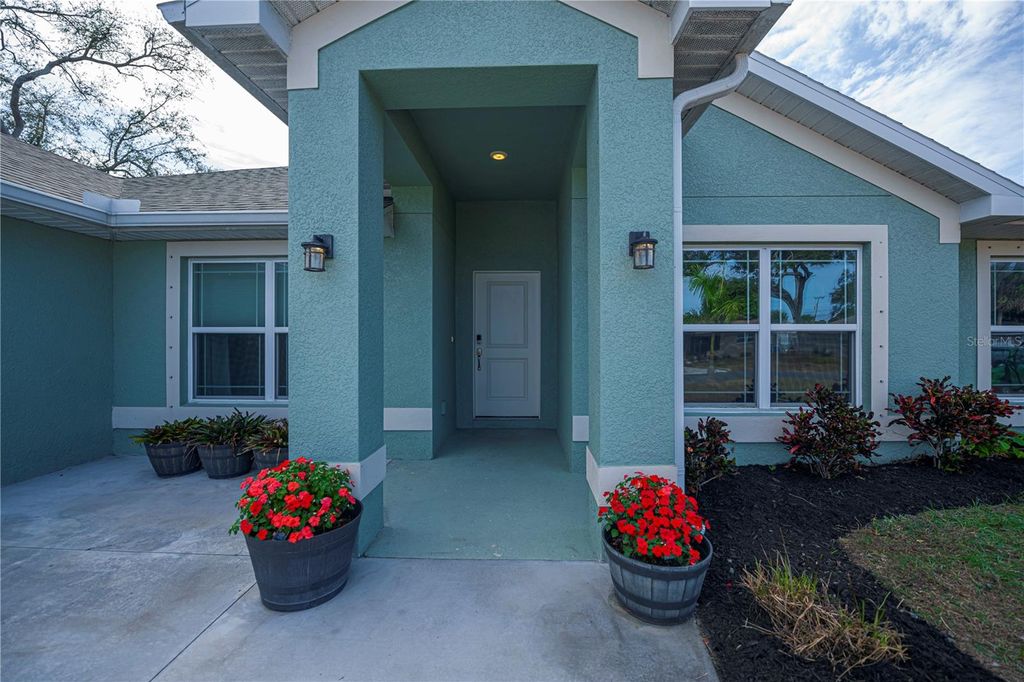 Photo of 601 Citrus Road, Venice, FL 34293 (MLS # N6141758)
