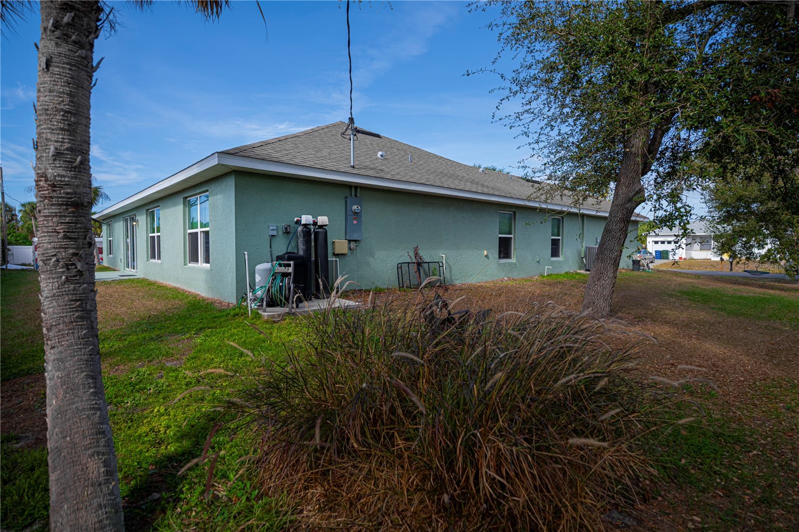 SOUTH VENICE - Residential