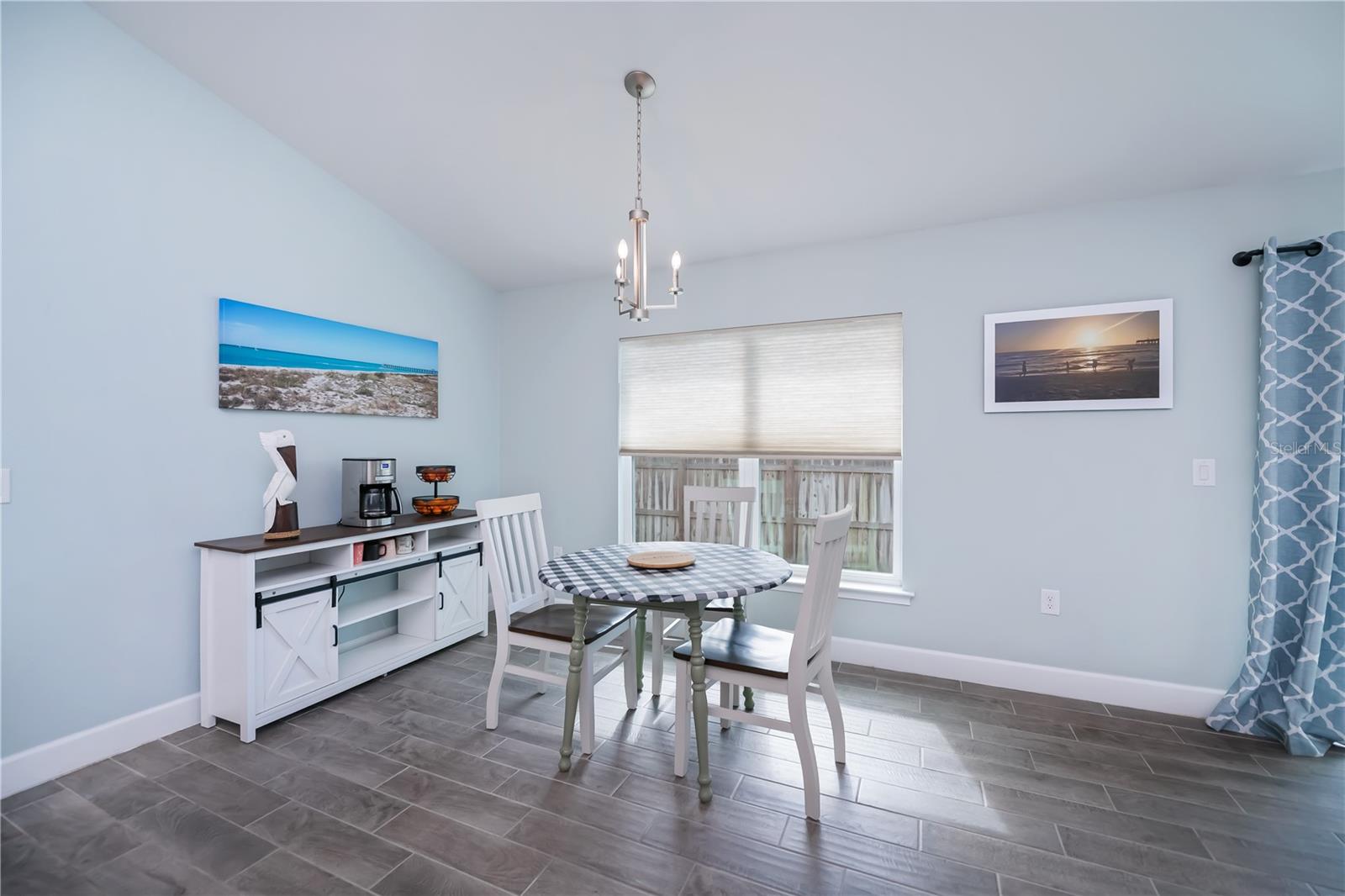 SOUTH VENICE - Residential