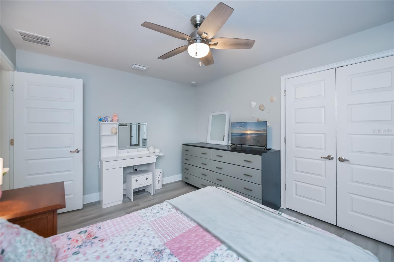 SOUTH VENICE - Residential