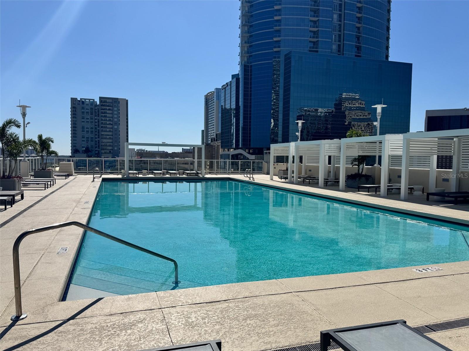 VUE/LK EOLA CONDO - Residential