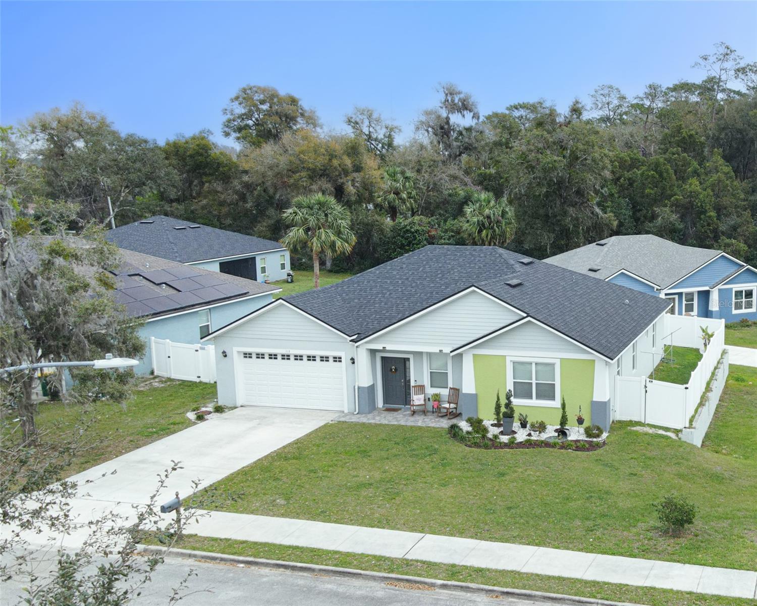 113 PLUMOSUS PARK DR